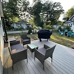 Make Lasting Memories At The Bougie Beach Bungalow