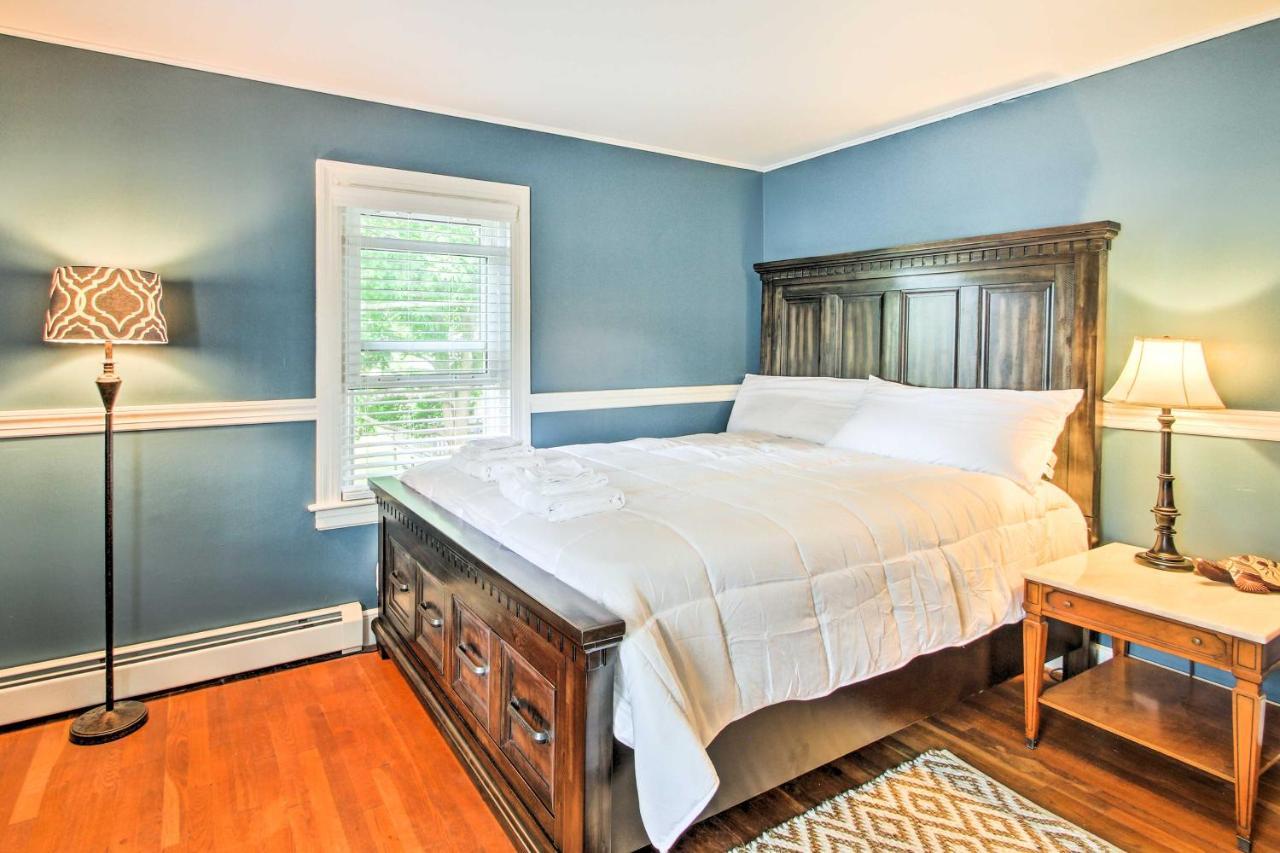 Walking Distance To Maine With Deck! *