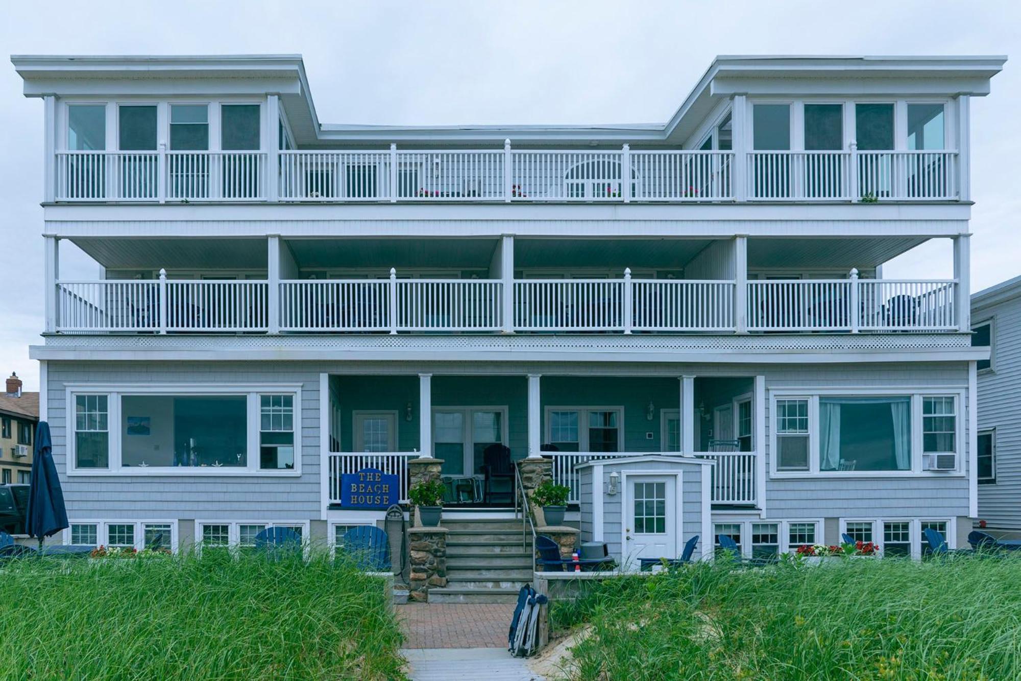 Hotel The House 4*