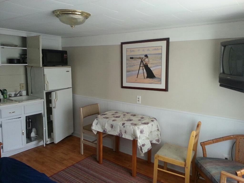 Hotel Caris Landings By The Sea 2*