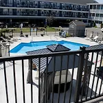 The Grand Beach Inn