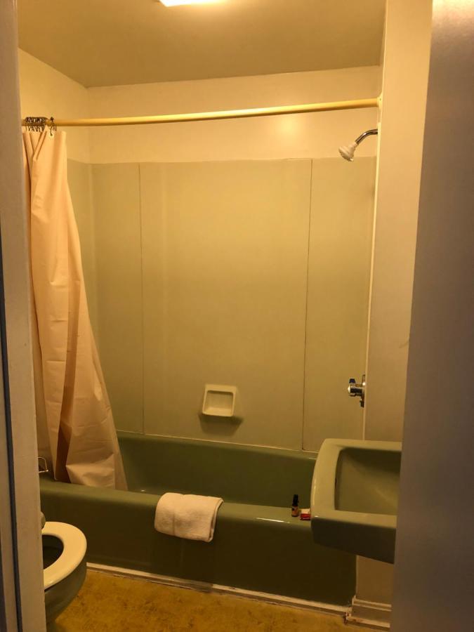 Atlantic Breeze Inn 2*